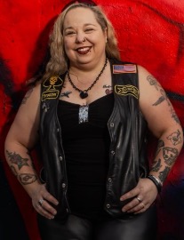 Robyn Throbbin Combs